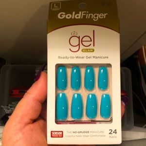 KISS GOLDFINGER GEL GLAM NAILS